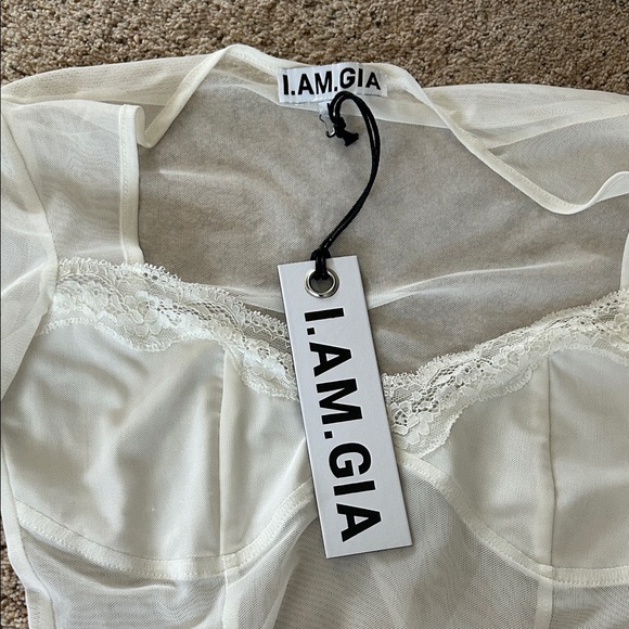I.AM.GIA NWT Gianna White Sheer Long Sleeve Sheer Crop Top Shirt **Size M** 🔥🔥 - Picture 6 of 6